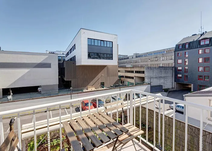 Bright & Stylish 2br In Center Appartement *