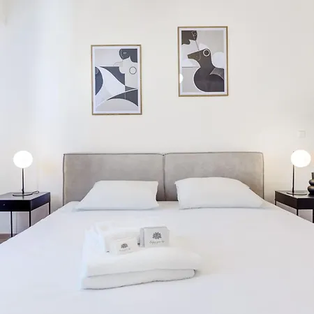 Apartment Center Comfort Workspace And Smart Tv *