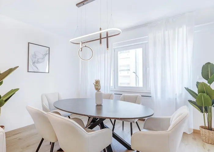 Bright & Stylish 2br In Center Luxemburg